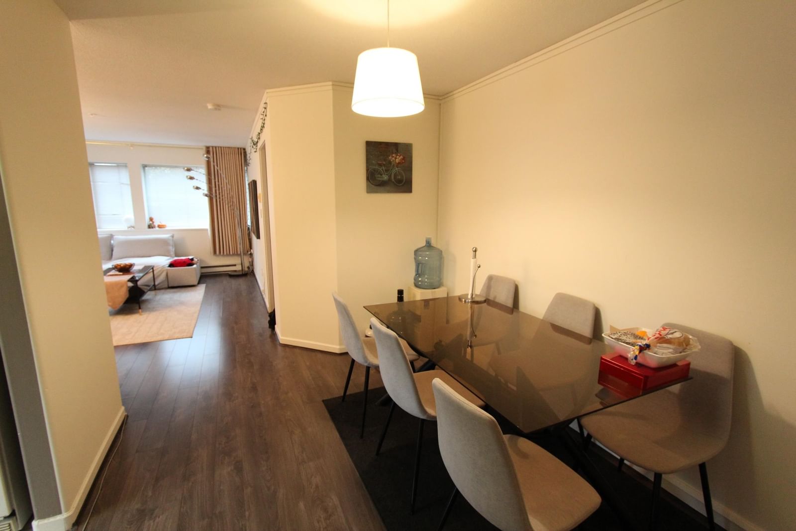 Listing Image 5