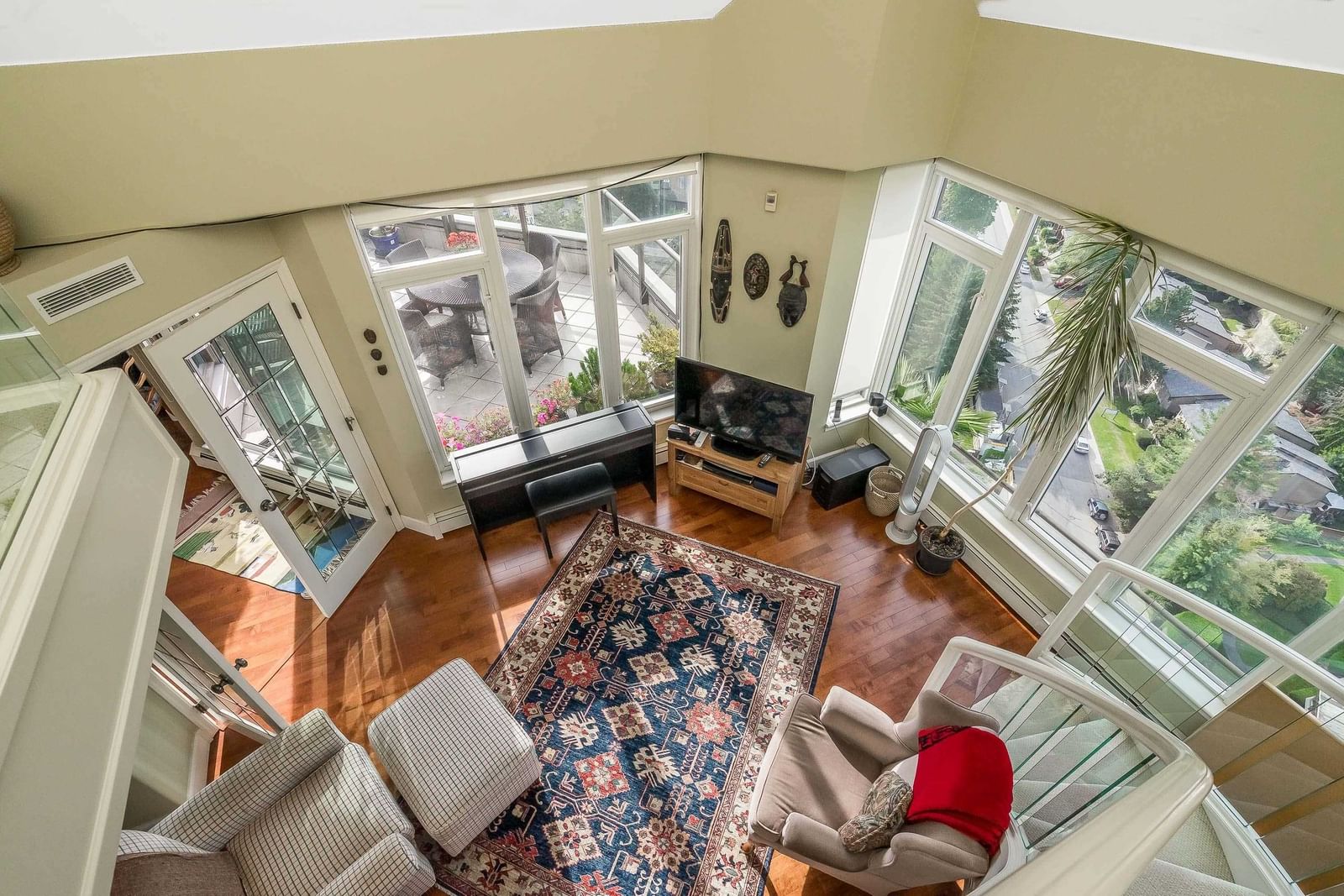 Listing Image 14