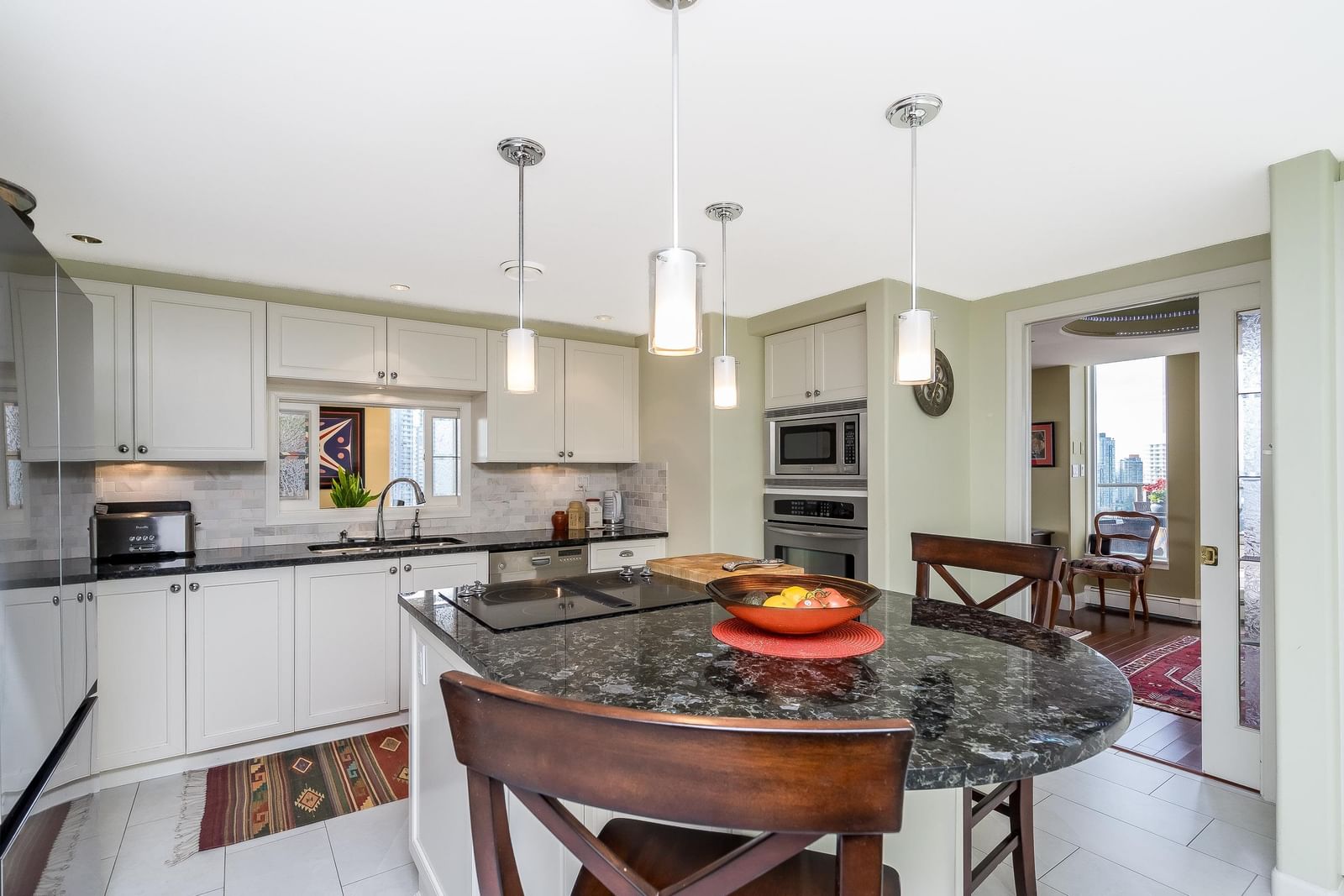 Listing Image 19