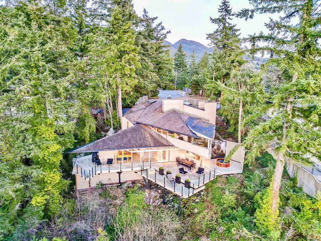6011 Eagleridge Drive