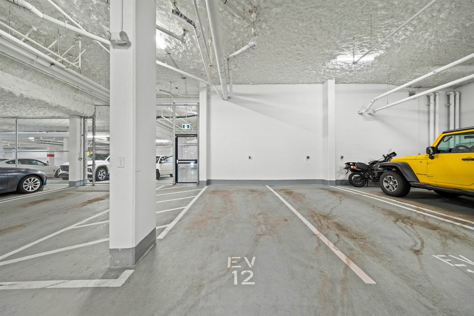 Listing Image 21