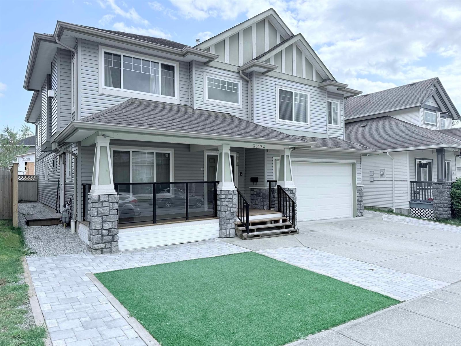 Listing Image 1