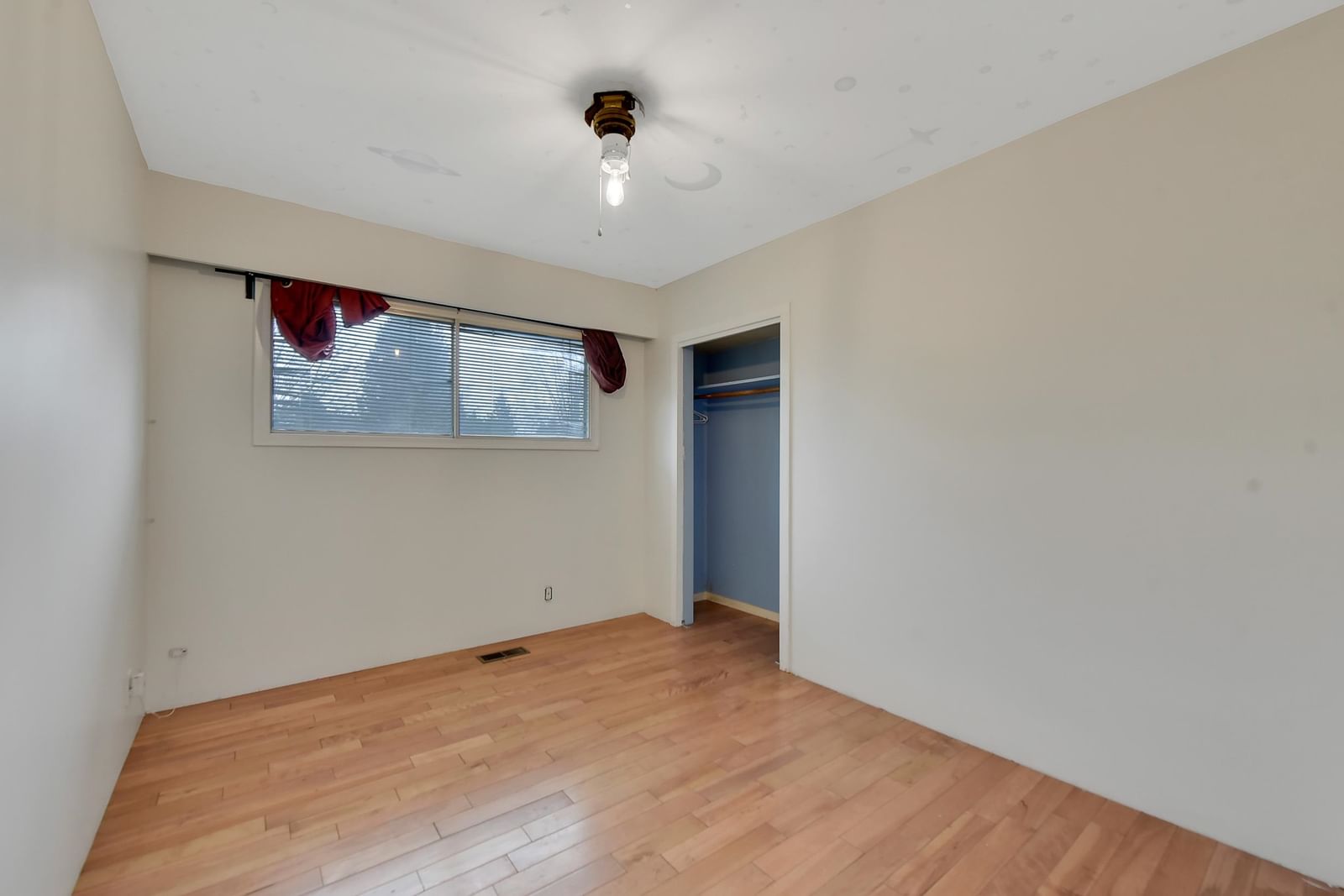 Listing Image 37