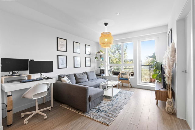 309 - 747 3rd Street