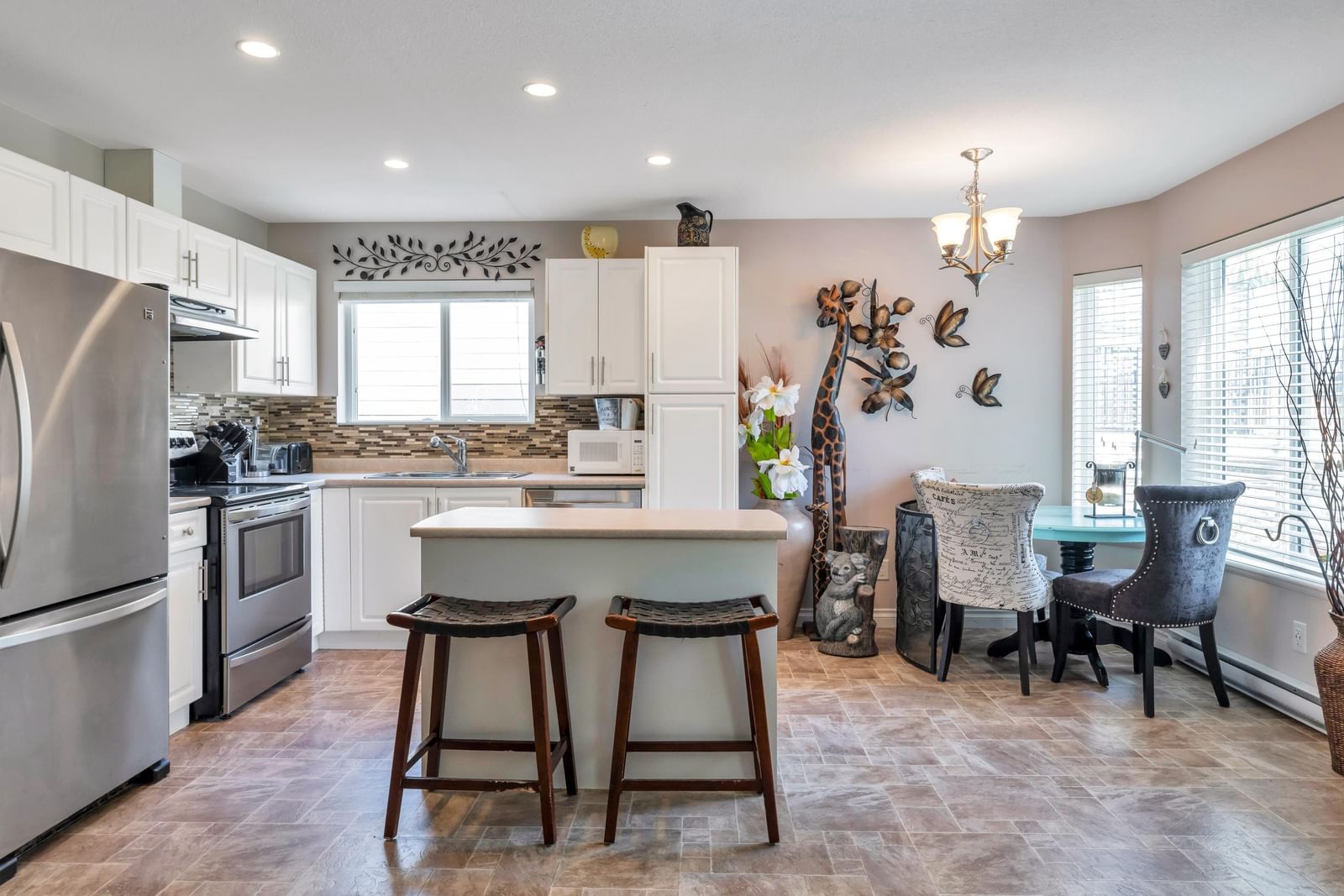Listing Image 23