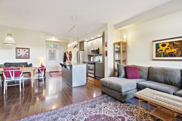 2280 St. George Street