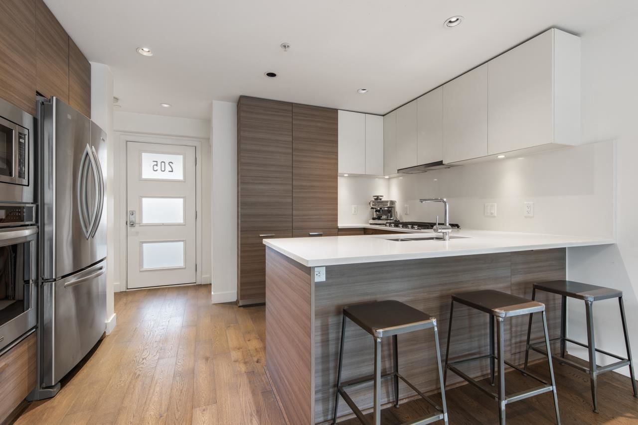 Listing Image 9
