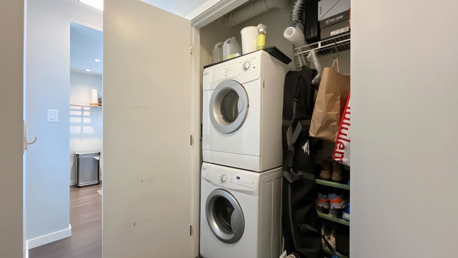 Listing Image 17