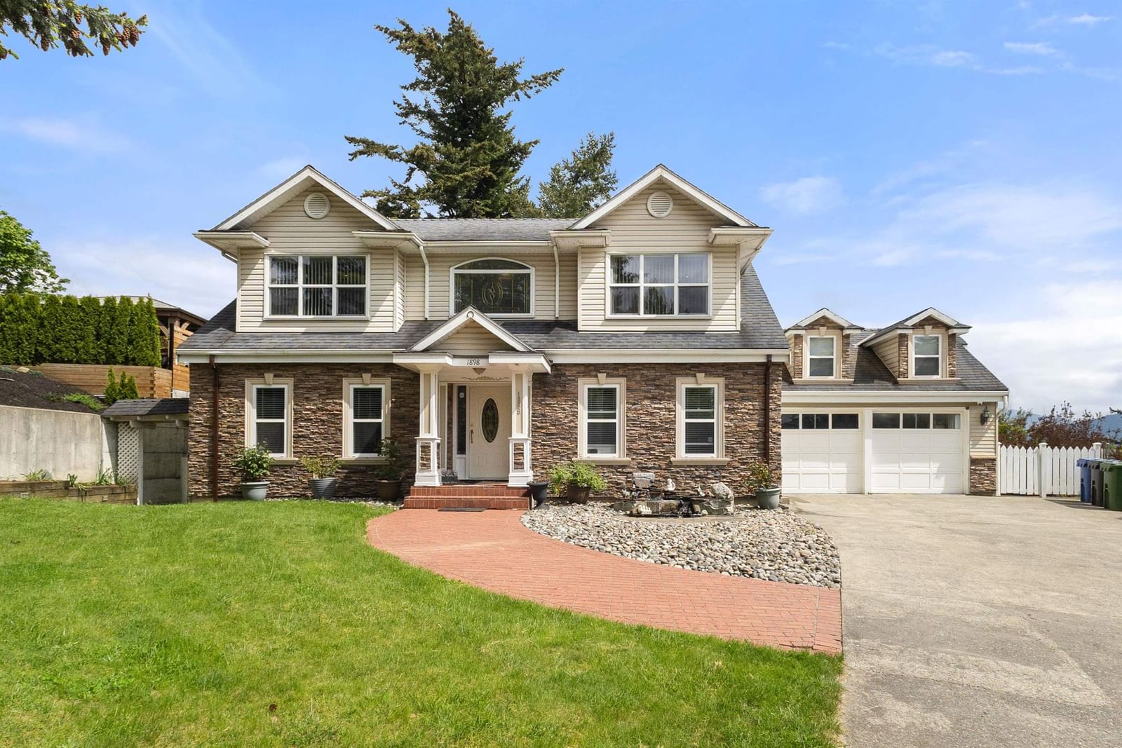 Listing Image 1