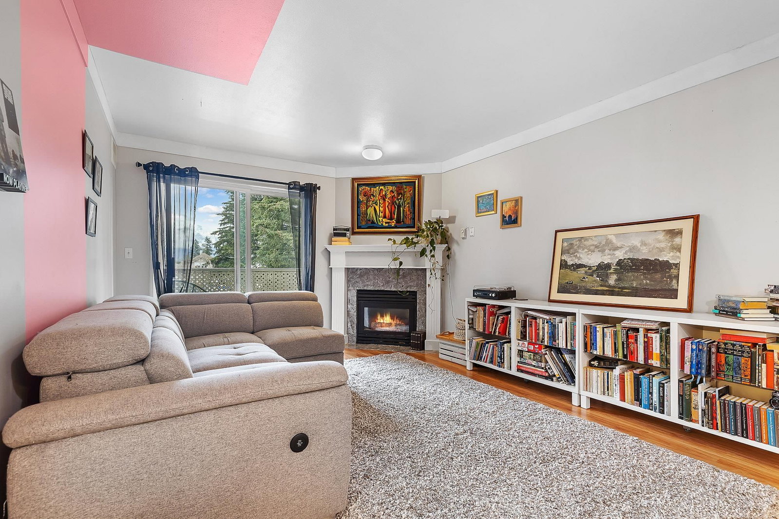 Listing Image 10