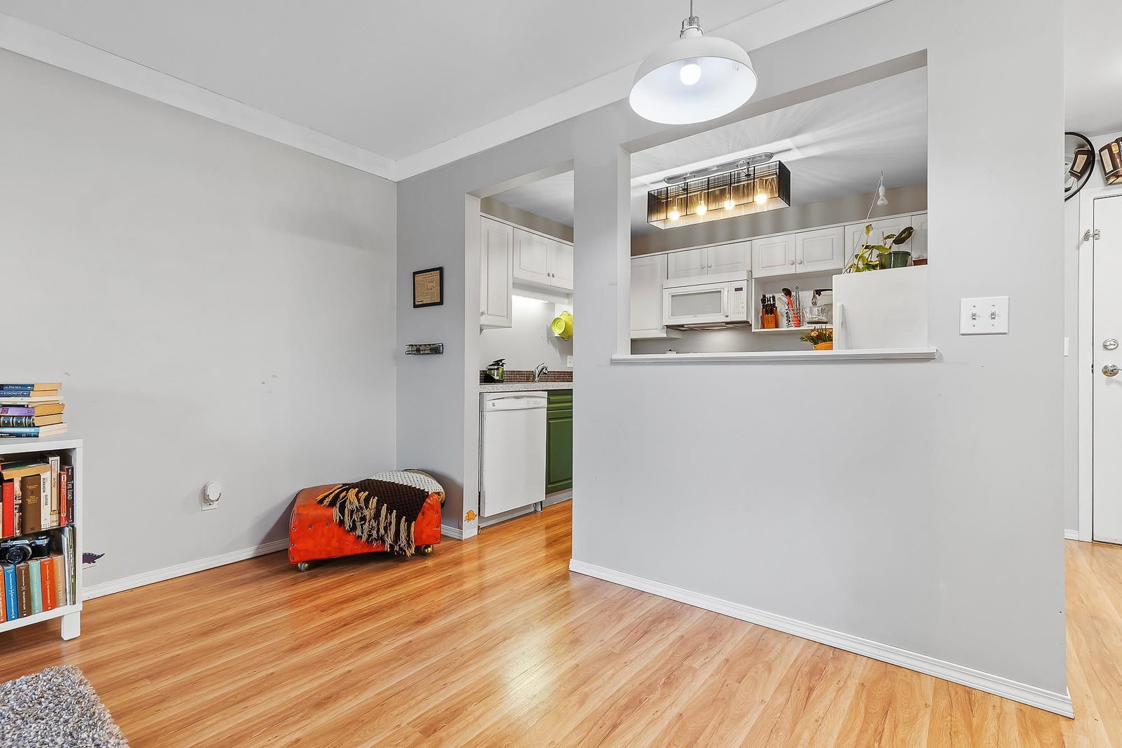 Listing Image 14