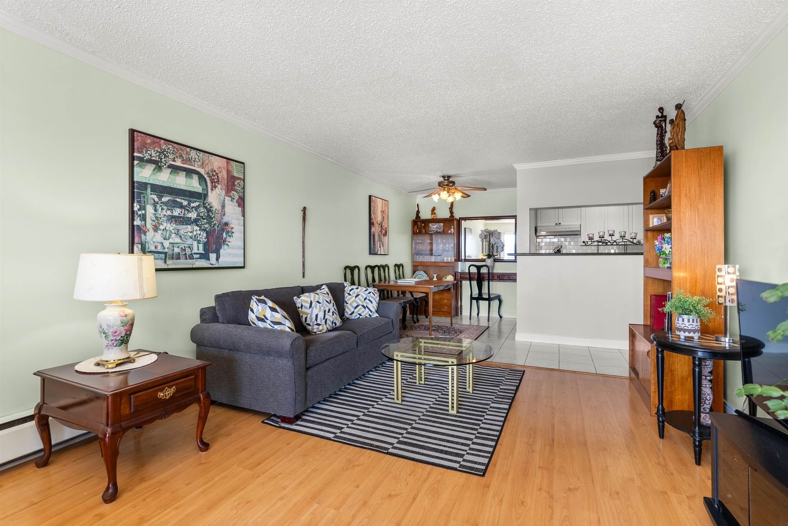Listing Image 18