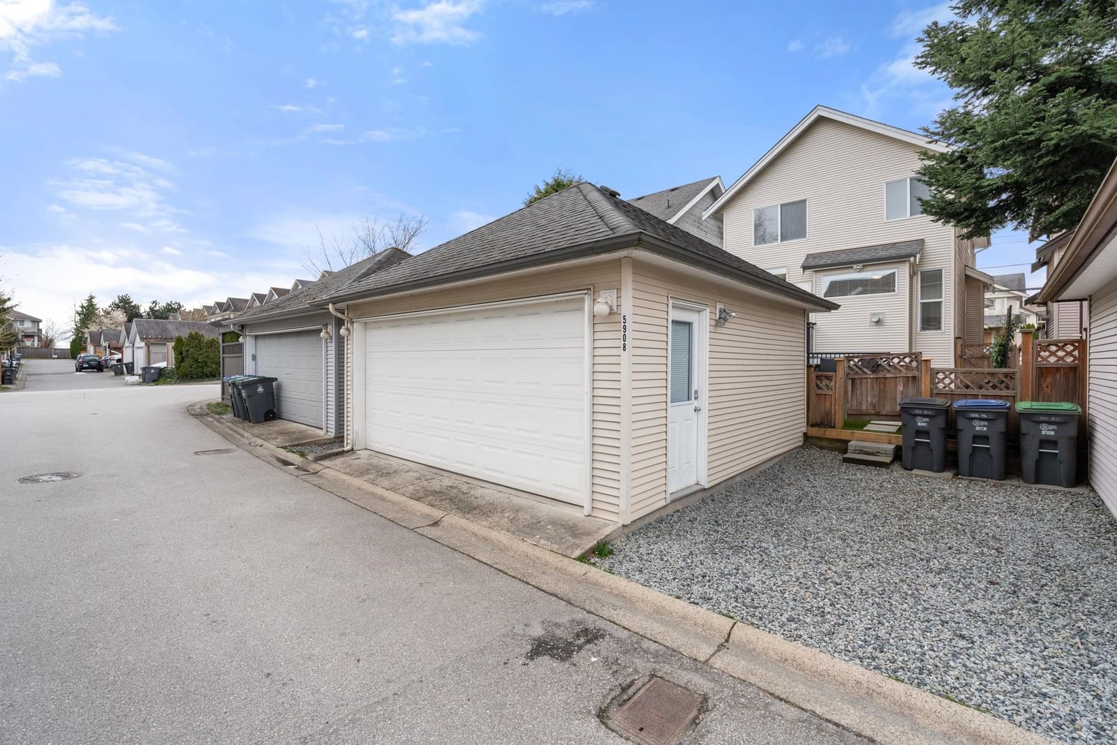 Listing Image 39