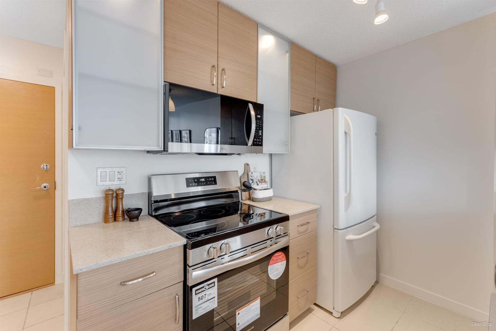 Listing Image 12