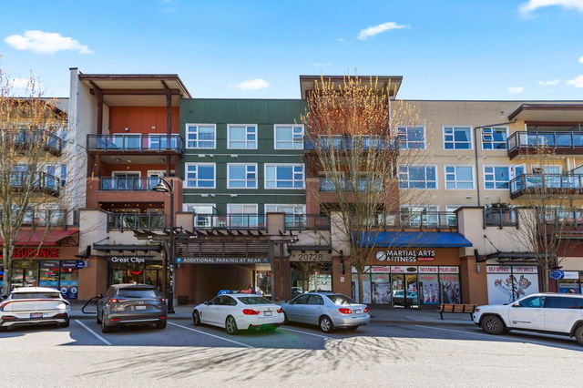 212 - 20728 Willoughby Town Centre Drive