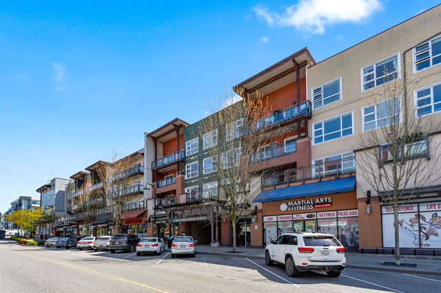 212 - 20728 Willoughby Town Centre Drive