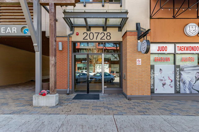 212 - 20728 Willoughby Town Centre Drive