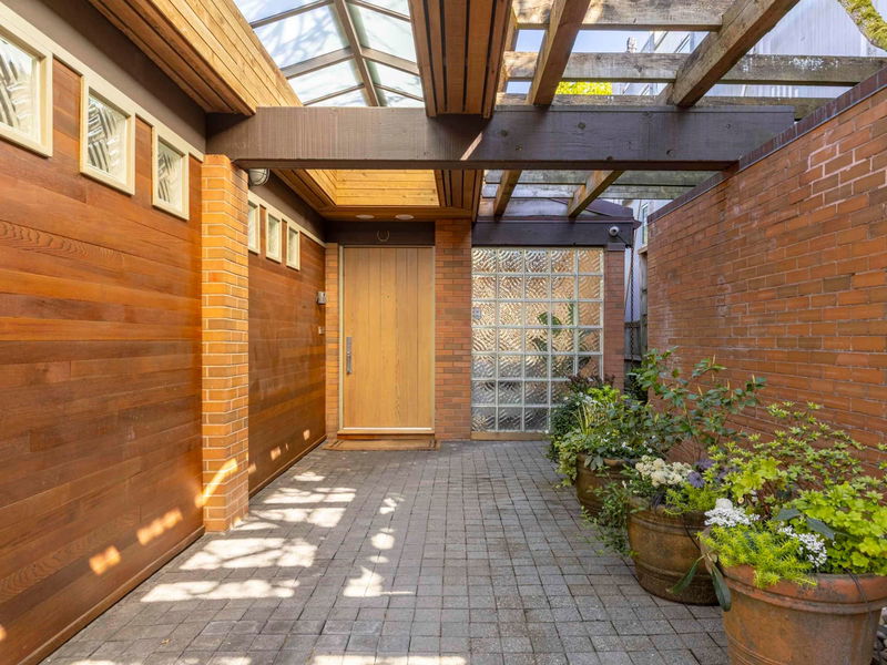 Image of home for listing MLS® R2995154