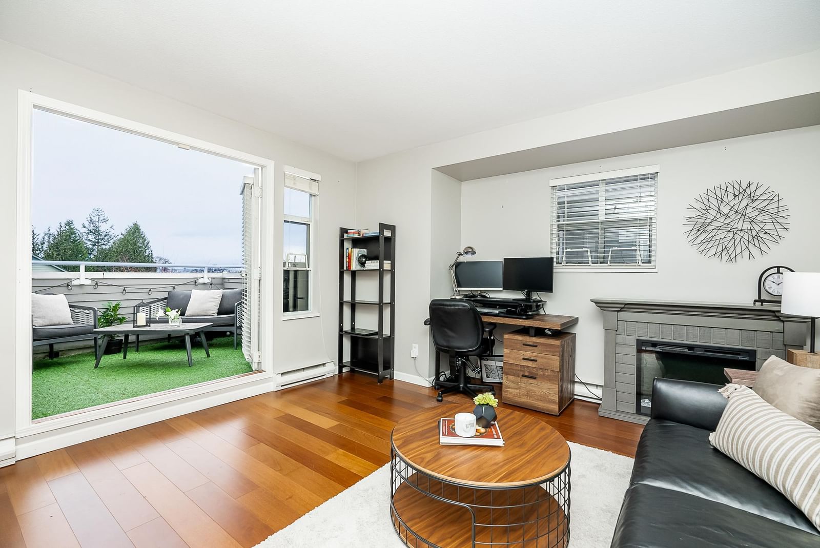 Listing Image 19