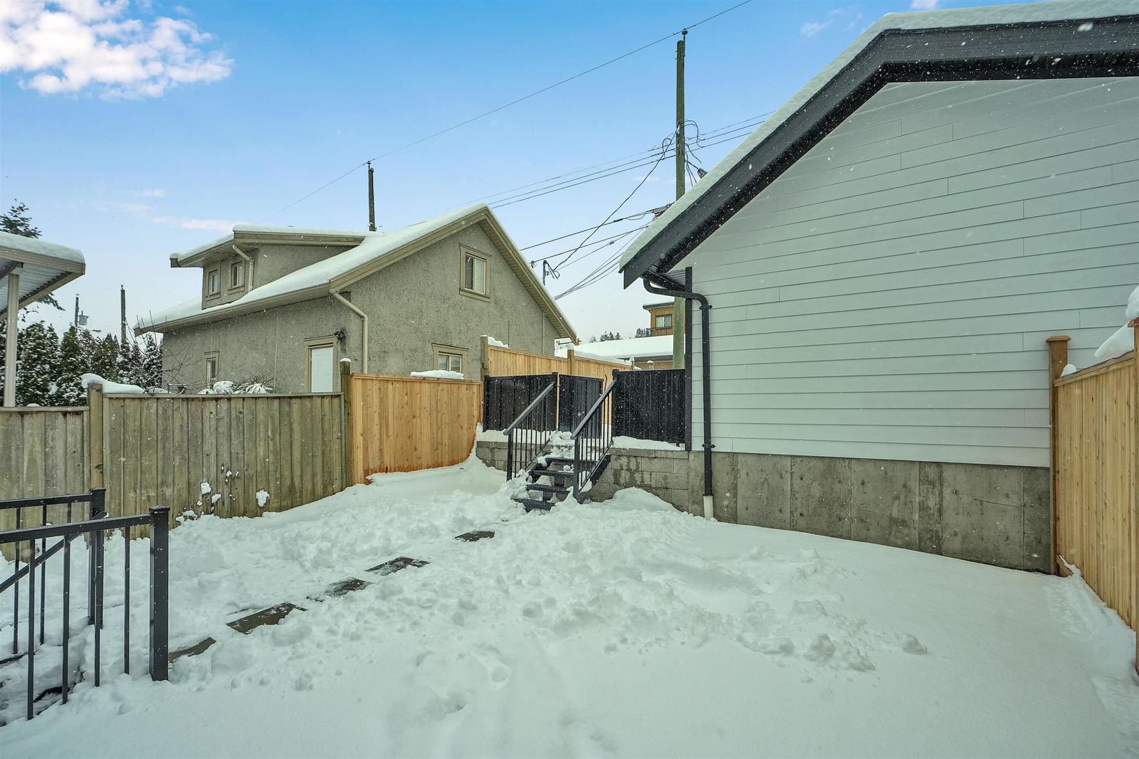 Listing Image 38