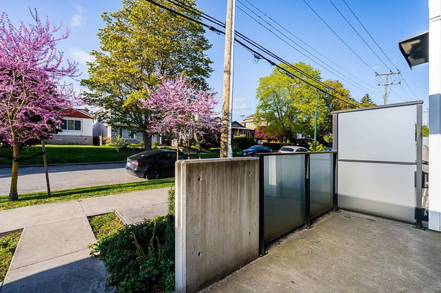 158 Woodstock Avenue