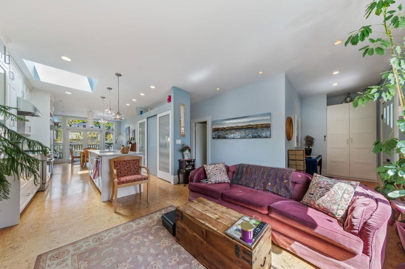 Image of home for listing MLS® R2995433