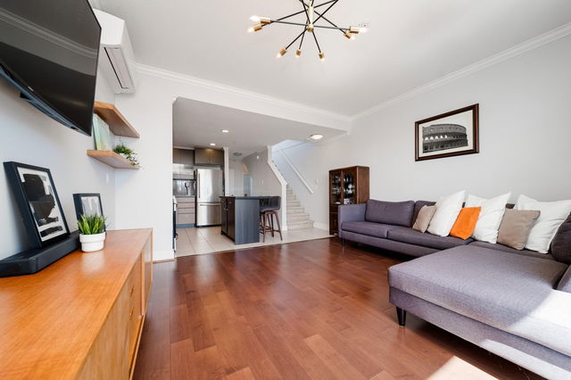 43 - 728 14th Street