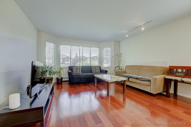 7XXX Holly Street