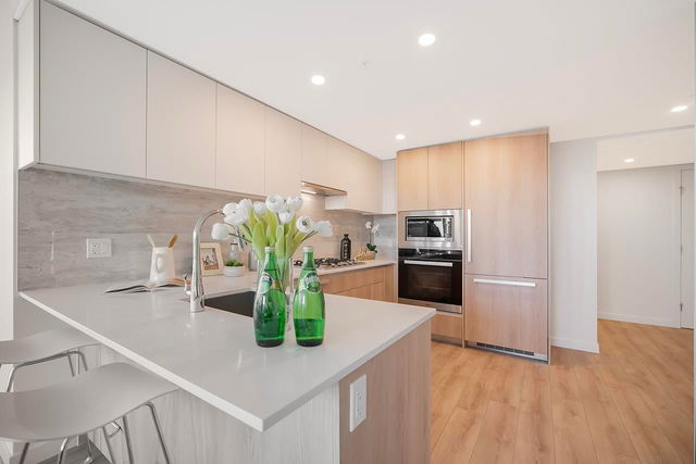 1103 - 6633 Buswell Street