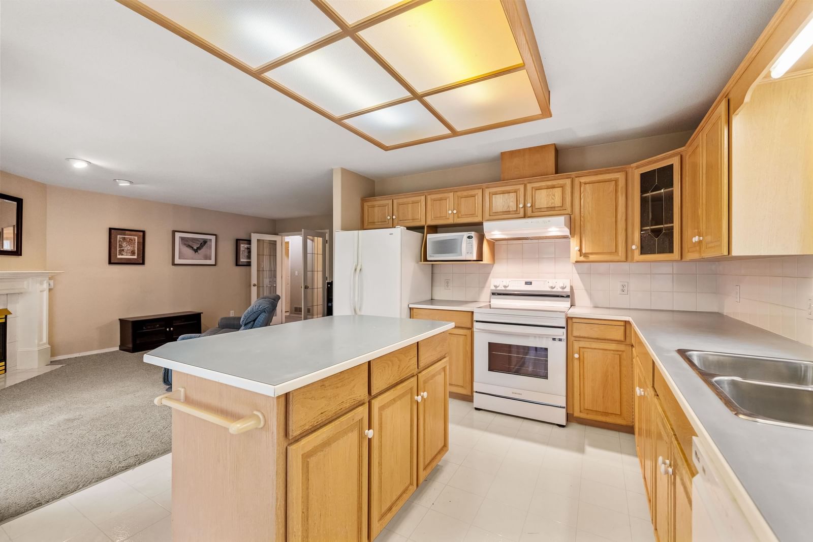 Listing Image 15
