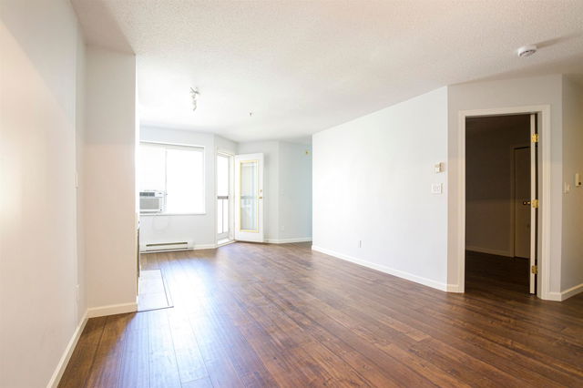404 - 22351 St Anne Avenue