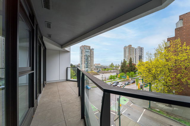 403 - 889 Pacific Street