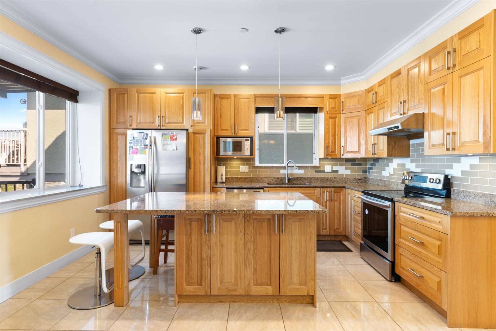 Listing Image 9