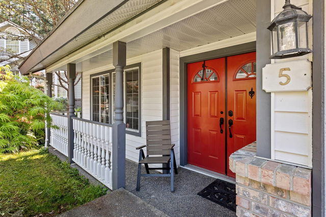 5 Brackenridge Place
