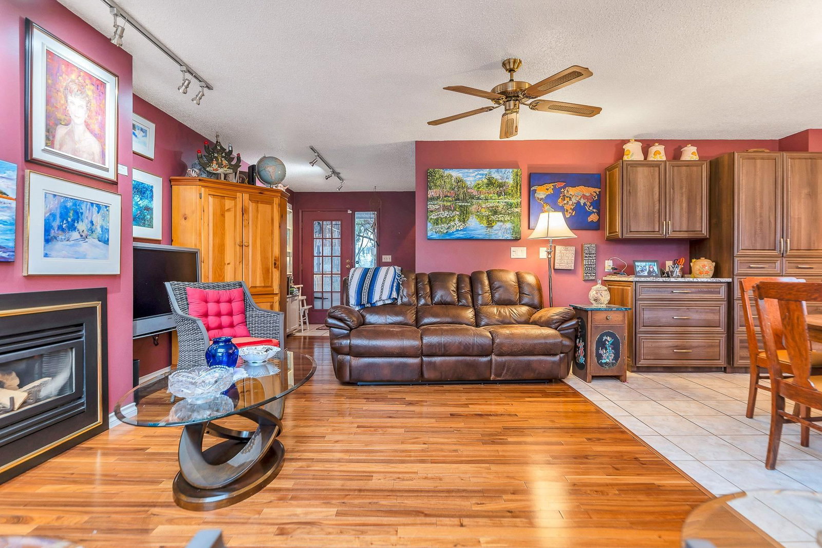 Listing Image 20