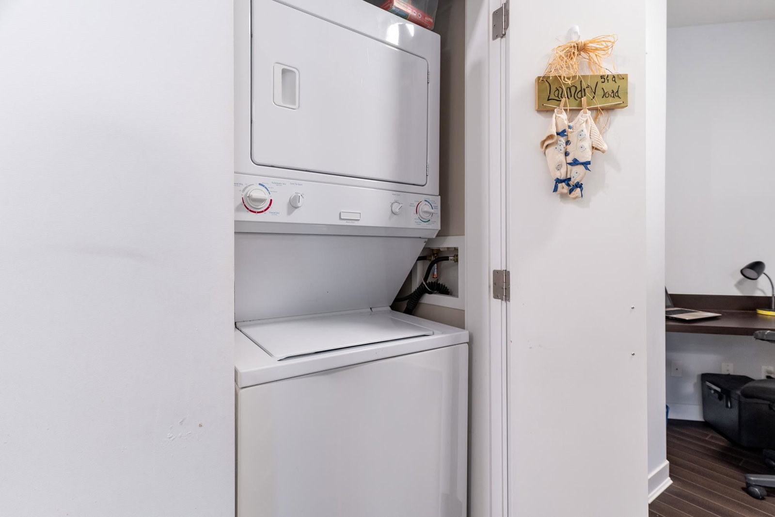 Listing Image 19