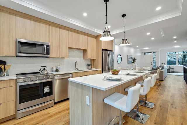 45 Eighth Avenue