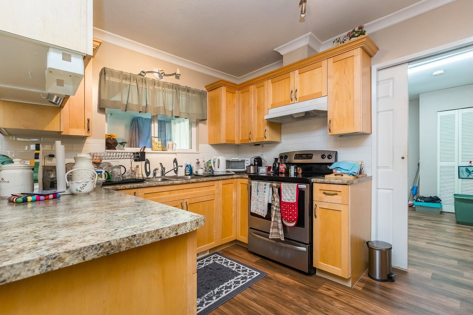 Listing Image 13
