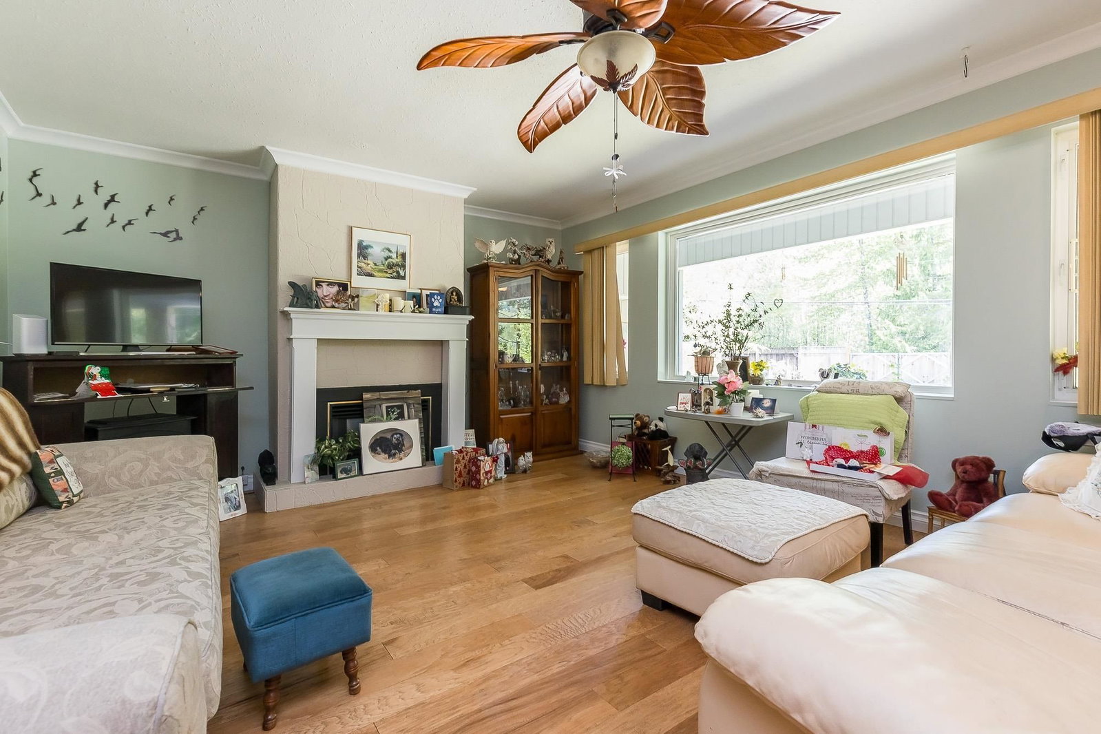 Listing Image 8