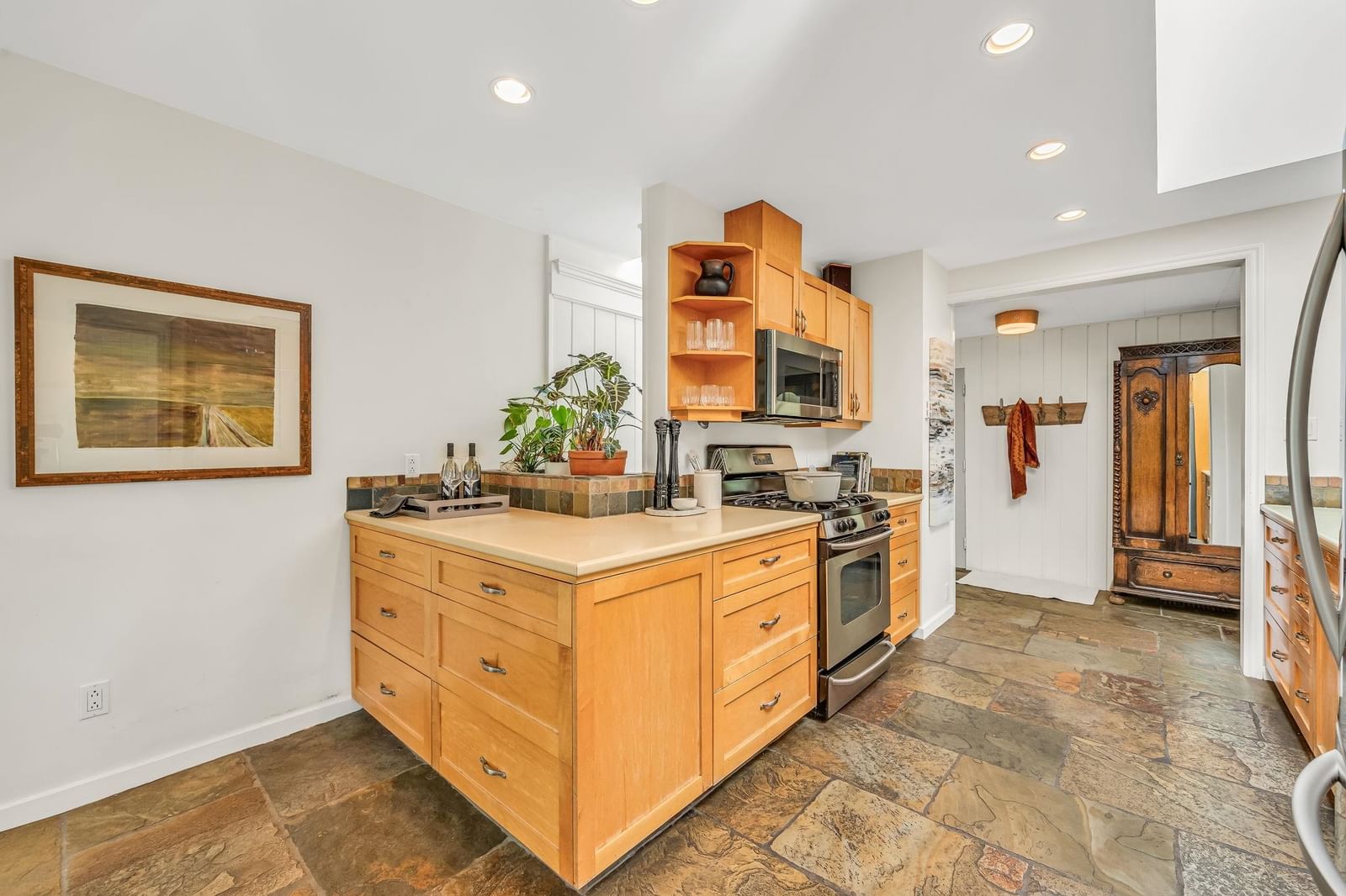 Listing Image 13