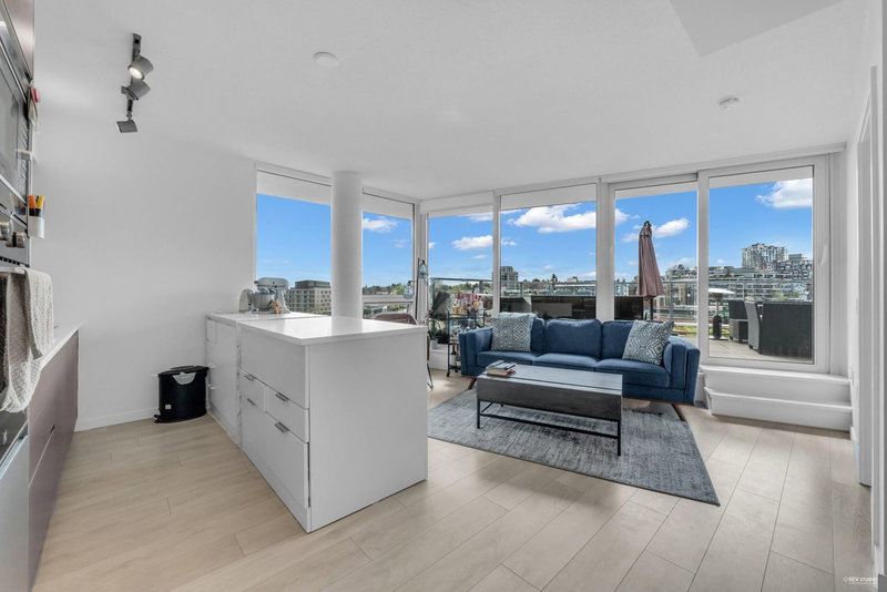 1015 - 180 2nd Avenue, Vancouver, V5T 0K4 | Image 2