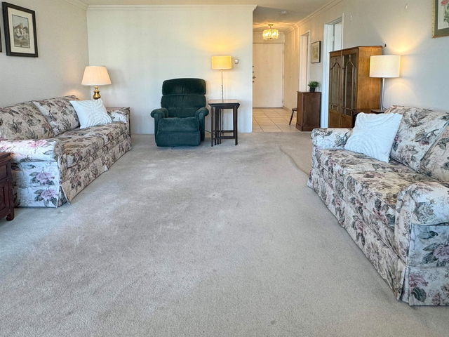 1110 - 6651 Minoru Boulevard