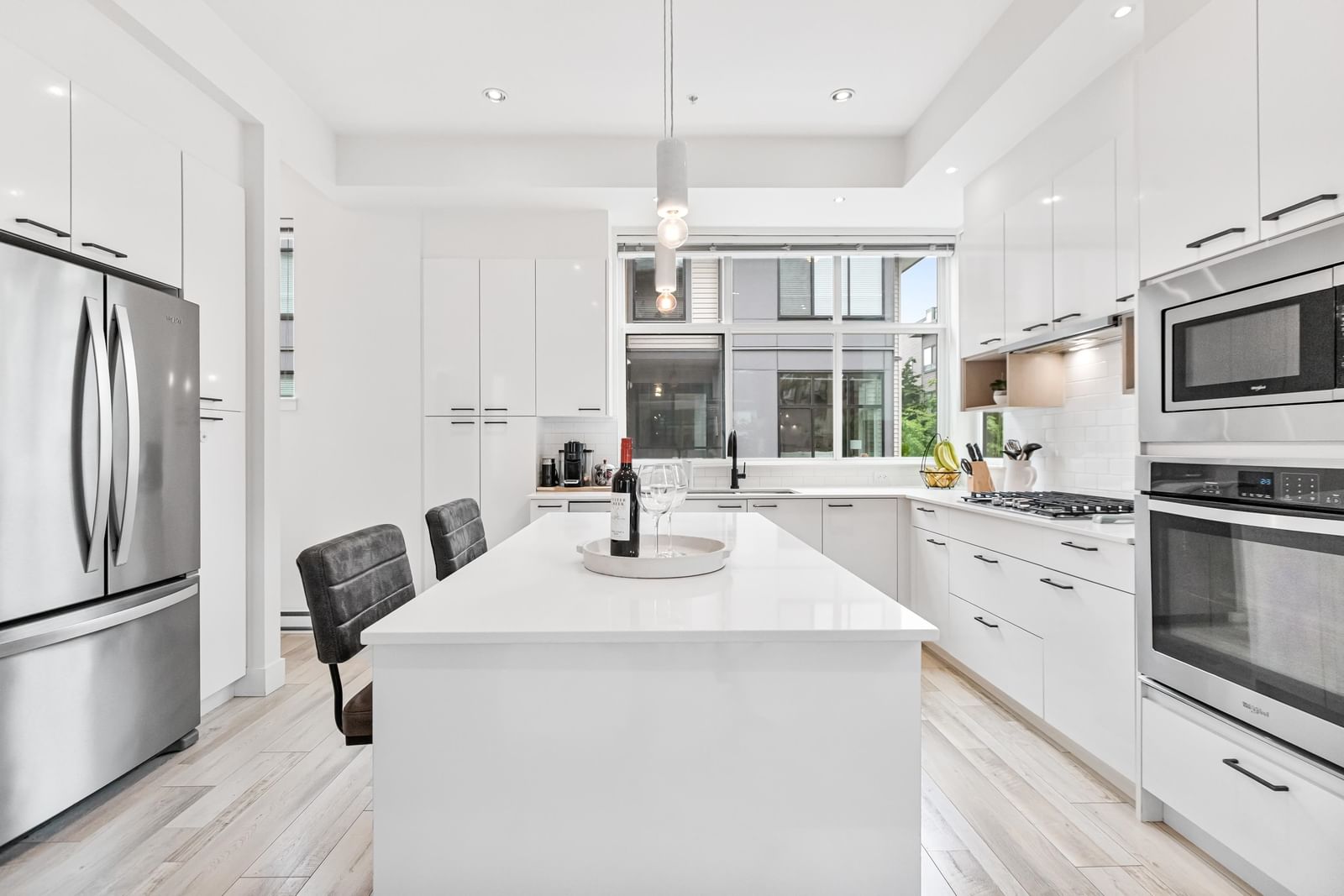 Listing Image 13