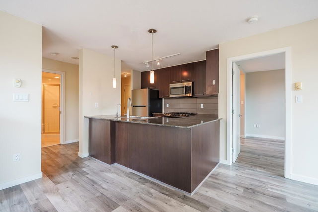 505 - 2979 Glen Drive