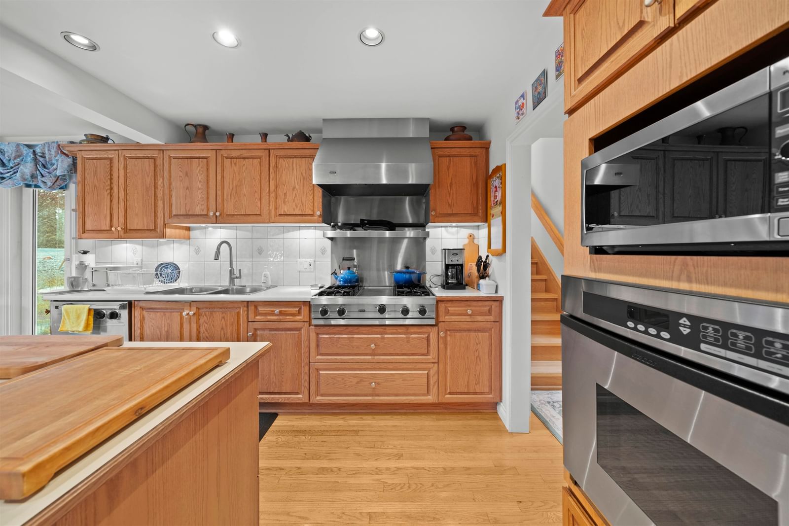 Listing Image 5