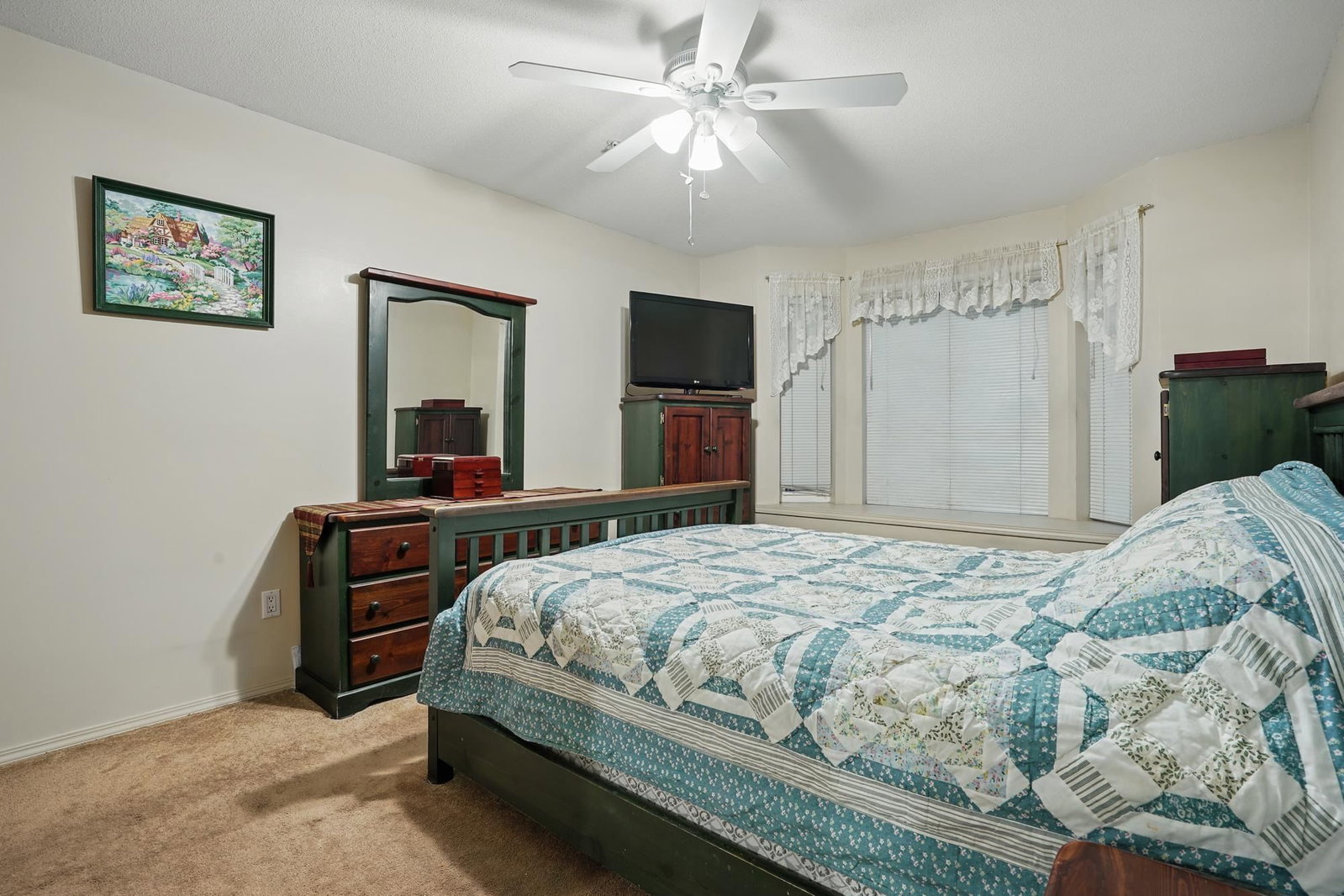 Listing Image 13