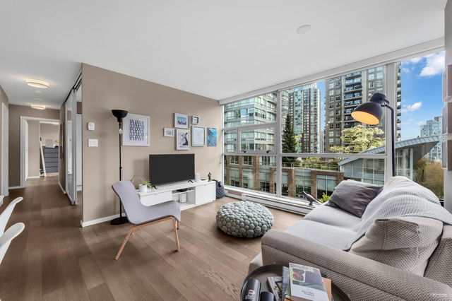 601 - 999 Seymour Street