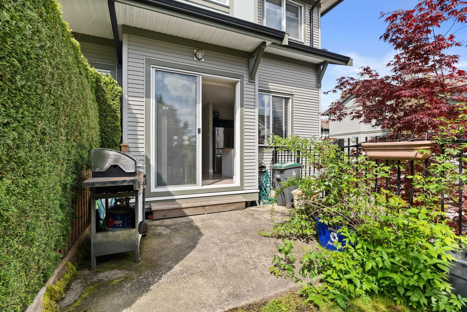Listing Image 14