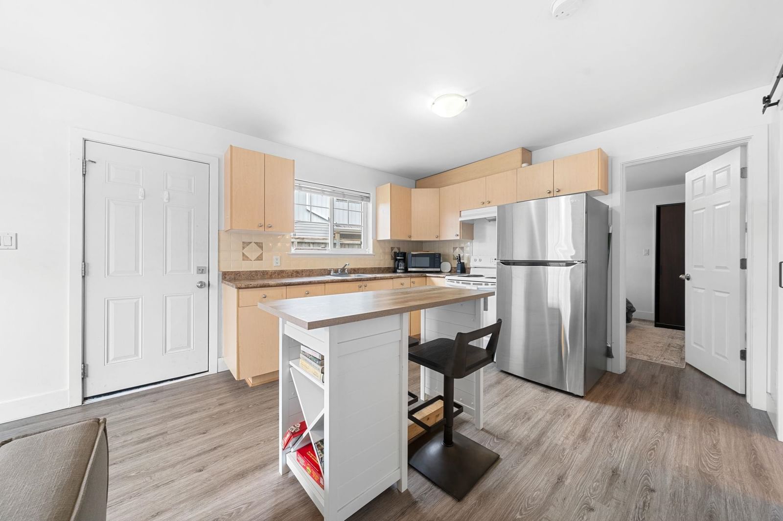 Listing Image 23