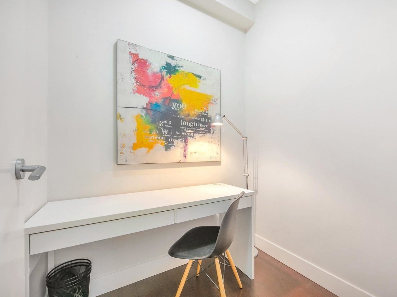 Listing Image 11